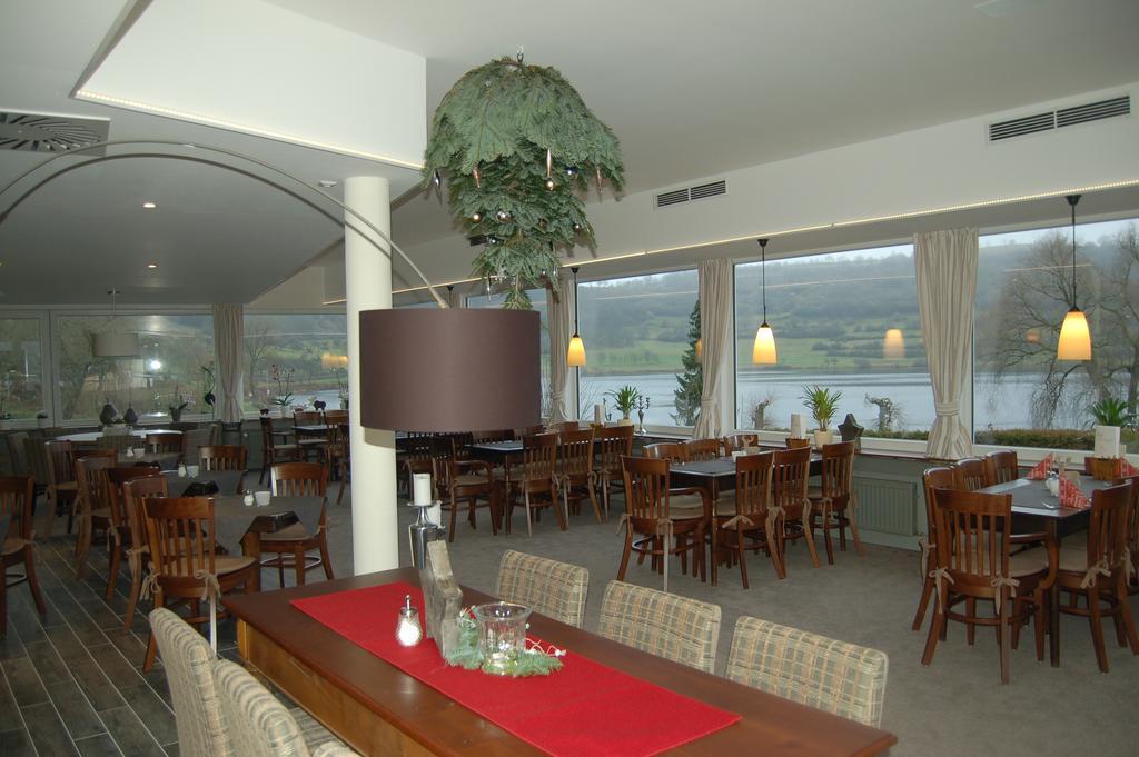 Hotel-Ferienwohnungen Cafe Maarblick ชาลเคินเมียเฮิน ภายนอก รูปภาพ