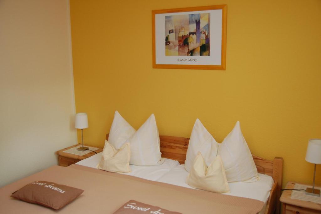 Hotel-Ferienwohnungen Cafe Maarblick ชาลเคินเมียเฮิน ห้อง รูปภาพ